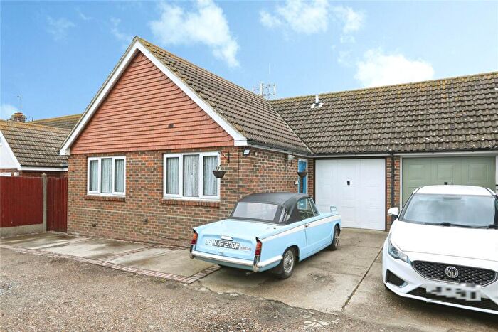 2 Bedroom Bungalow For Sale In Groveway, Leysdown-on-Sea, Sheerness, Kent, ME12
