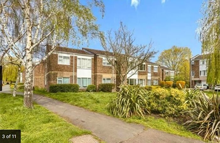 1 Bedroom Flat To Rent In Beard Rd, London, KT2