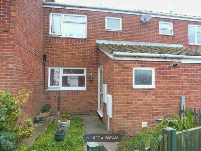 3 Bedroom Terraced House To Rent In Matlock Drive, Grimsby, DN37