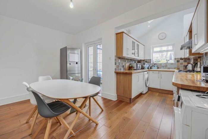 5 Bedroom Property To Rent In Eleanor Road, London, E8