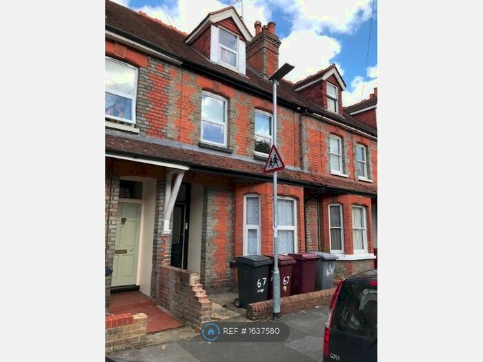 2 Bedroom Flat To Rent In Kensington Road, Reading, RG30