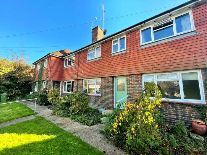 2 Bedroom Apartment To Rent In The Street, Kingston, BN7