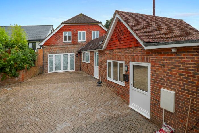 3 Bedroom Detached House To Rent In Gardner Street, Herstmonceux, BN27