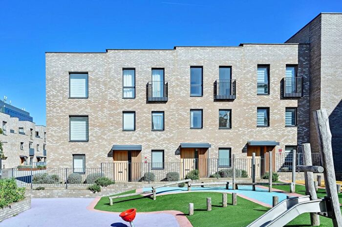 4 Bedroom Terraced House For Sale In Oriental Square, Colindale, London, NW9