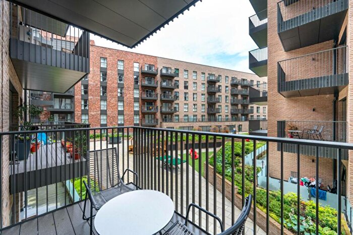 1 Bedroom Flat To Rent In Aerial Square, Colindale, London, NW9