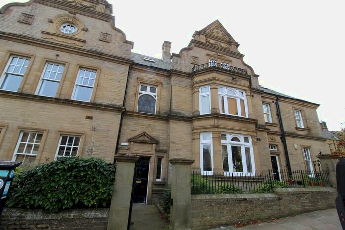 1 Bedroom Flat To Rent In Prescott Street, Halifax HX1