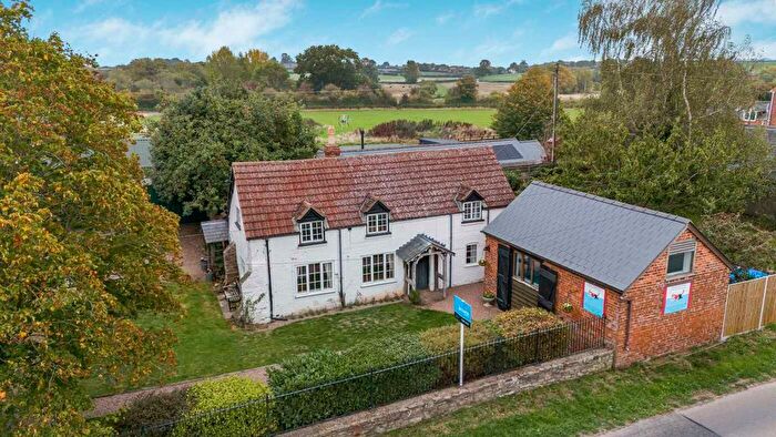3 Bedroom Cottage For Sale In Little Red House, Eaton Bishop, Hereford, Herefordshire, HR2