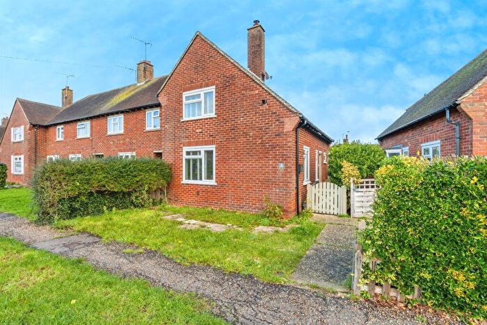 3 Bedroom Semi Detached House For Sale In Whiteways, Bognor Regis, PO22