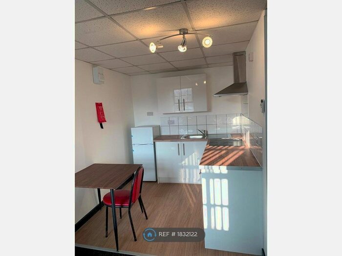 1 Bedroom Flat To Rent In Carlton House, Stoke-On-Trent, ST4