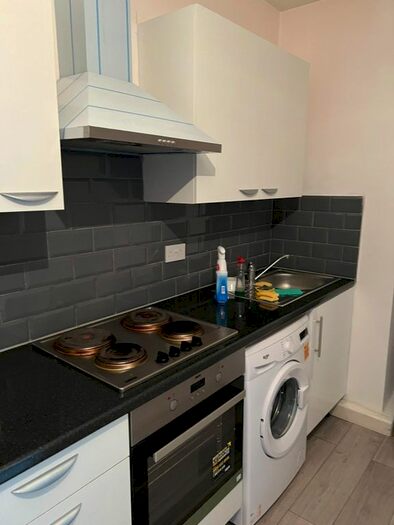 1 Bedroom Flat To Rent In Neville Gardens, Becontree, Dagenham, RM8