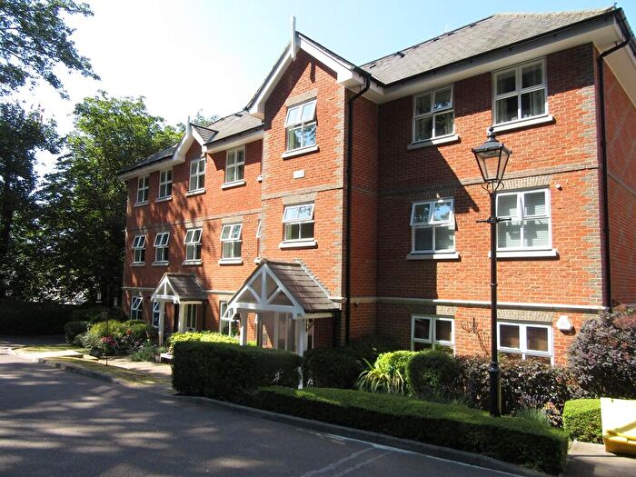 2 Bedroom Flat To Rent In Caldicott Court, Hitchin, SG4