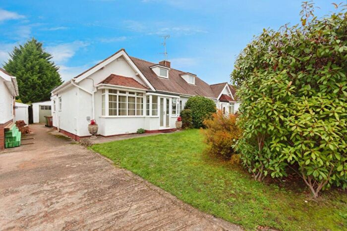 2 Bedroom Semi Detached House For Sale In Lugtrout Lane, Solihull, B91