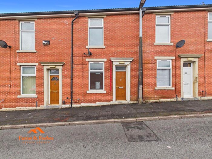 3 Bedroom Terraced House To Rent In Lawrence Street, Blackburn, BB2