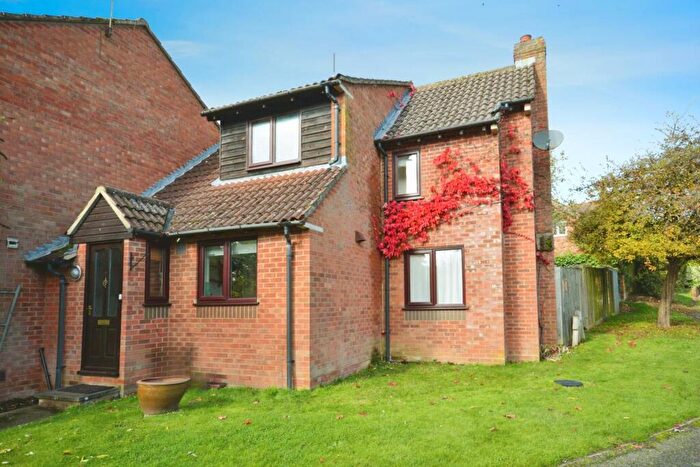 2 Bedroom Terraced House To Rent In Goose Acre, Ley Hill, Chesham, HP5