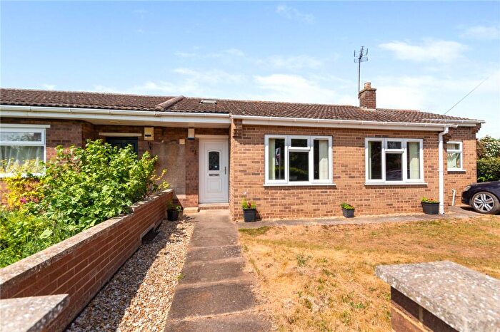 4 Bedroom Bungalow For Sale In Trent Port Road, Marton, Gainsborough, DN21