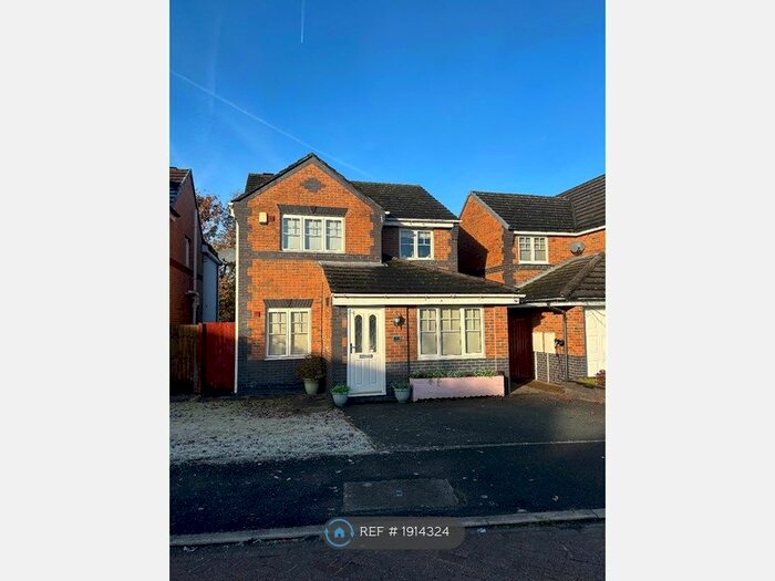 3 Bedroom Detached House To Rent In Lavington Avenue, Cheadle, SK8
