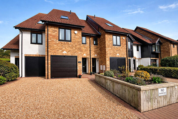 3 Bedroom Town House For Sale In Endeavour Way, Hythe, Southampton, SO45