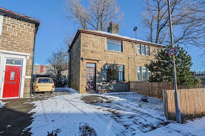 2 Bedroom Semi Detached House For Sale In Booth Crescent, Rossendale, BB4