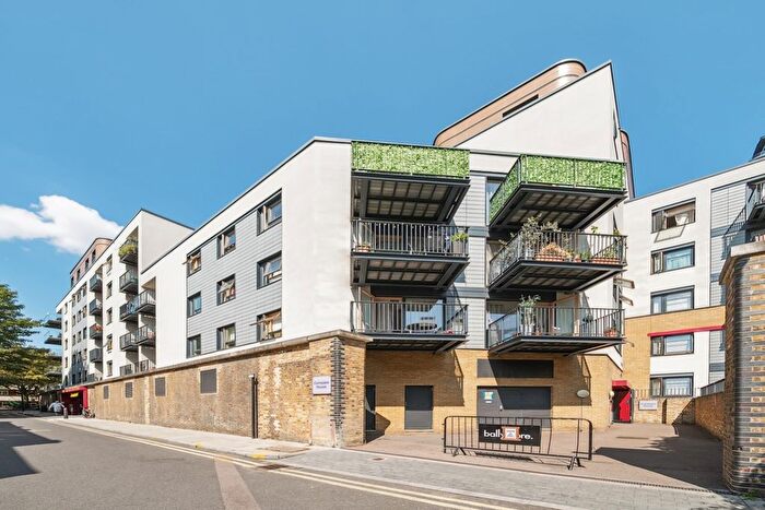 1 Bedroom Flat For Sale In Compass House, Raine Street, London, E1W