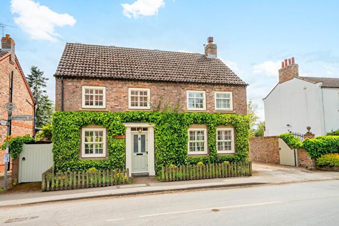 4 Bedroom Detached House For Sale In Main Street, Hessay, York, YO26