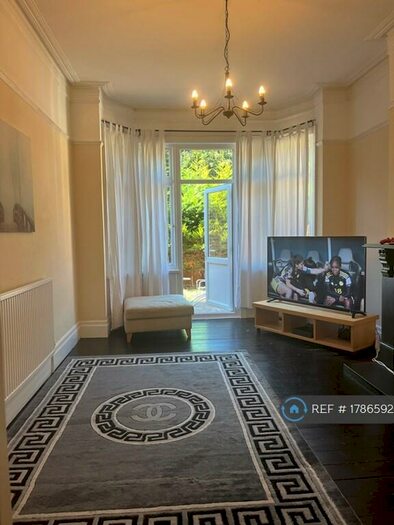 2 Bedroom Flat To Rent In Mulgrave Road, Belmont, Sutton, SM2