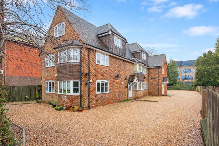 1 Bedroom Apartment For Sale In Beaconsfield Road, St. Albans, Hertfordshire, AL1