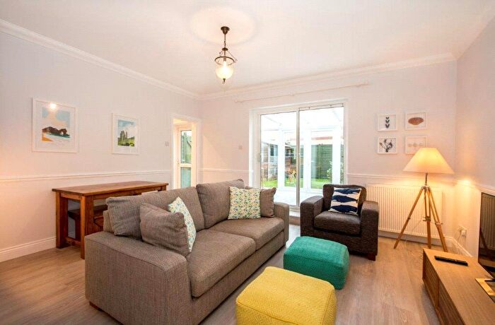 2 Bedroom Apartment For Sale In Balmoral Road, Lower Parkstone, Poole, BH14
