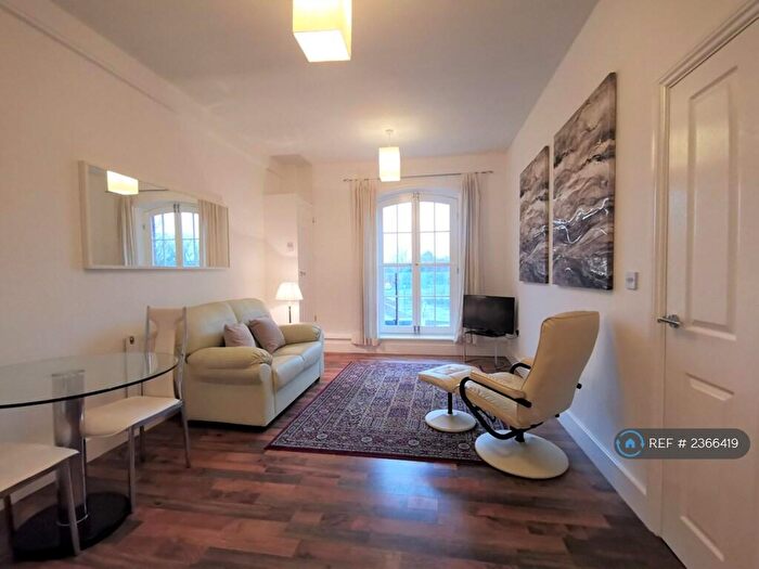 1 Bedroom Flat To Rent In Hull Marina, Hull, HU1