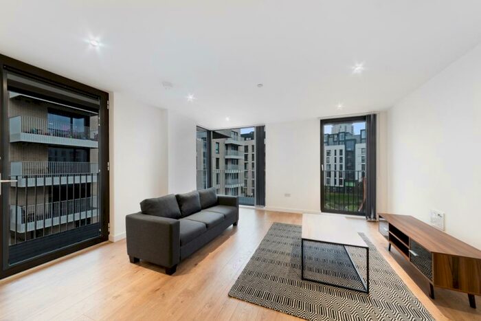 1 Bedroom Apartment To Rent In Merchant House, New Garden Quarter, Stratford, E15