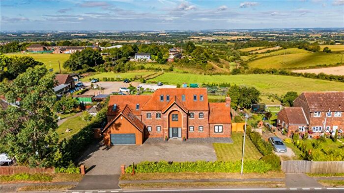 6 Bedroom Detached House For Sale In Riby Road, Caistor, Market Rasen, Lincolnshire, LN7