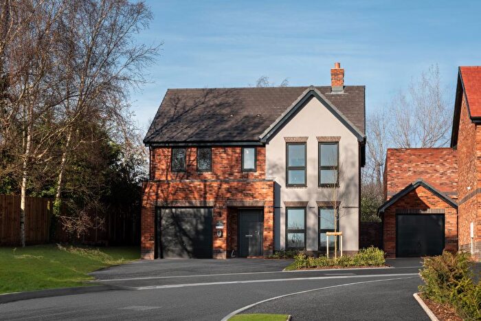4 Bedroom Detached House For Sale In No, Maybank, Manor Way, Halesowen, B62