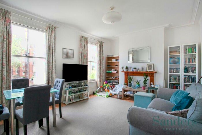 2 Bedroom Flat To Rent In Beatty Road, Hackney, London, N16