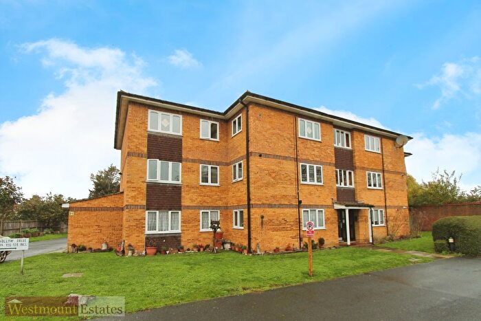 2 Bedroom Flat To Rent In Fox Hollow Drive, Bexleyheath, DA7