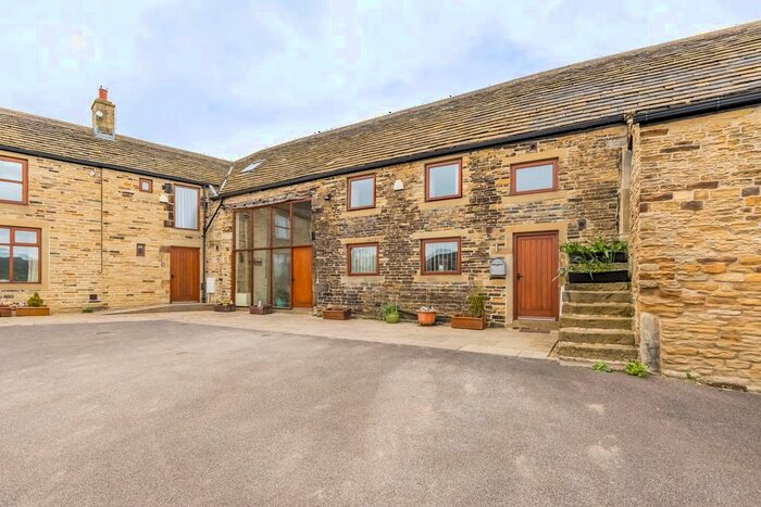 4 Bedroom Detached House To Rent In Gilcar Farm, Kiln Lane, Emley, Huddersfield, HD8