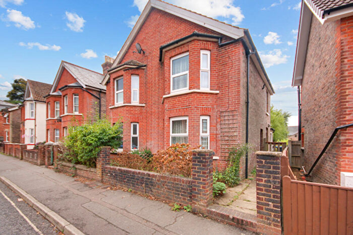 3 Bedroom Semi-Detached House For Sale In De La Warr Road, East Grinstead, West Sussex, RH19