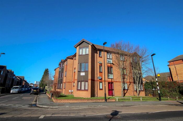 1 Bedroom Flat To Rent In Regents Court, 32 St Edmunds Road, Southampton SO16