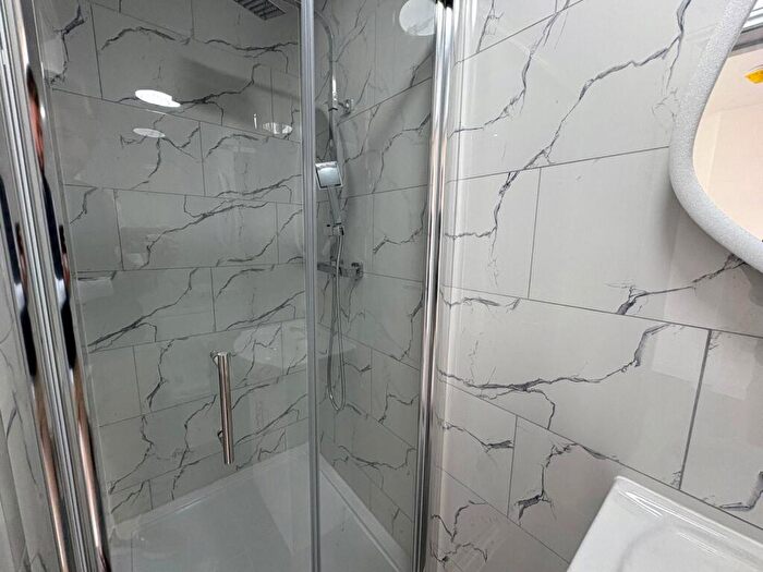 1 Bedroom Flat To Rent In Wellington Lane, Farnham, Surrey, GU9