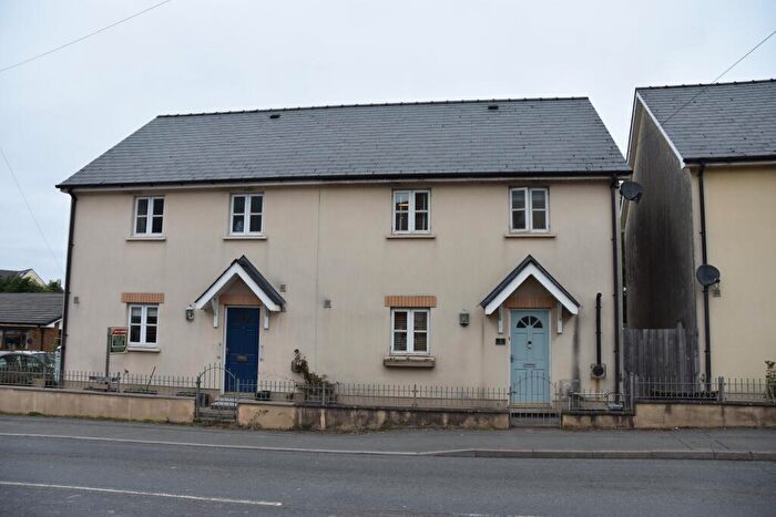 3 Bedroom Semi-Detached House For Sale In Swn Yr Afon, Newcastle Emlyn, SA38
