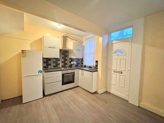 2 Bedroom Terraced House To Rent In Bexley Terrace, Leeds, West Yorkshire, LS8