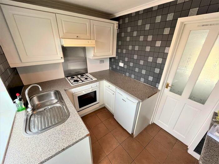 2 Bedroom Flat To Rent In Holystone Close, Blyth, NE24