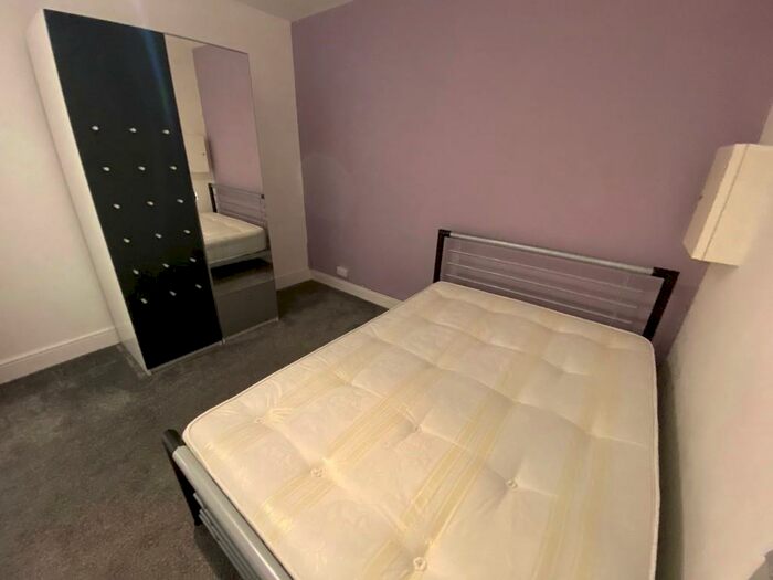 4 Bedroom Terraced House To Rent In Roman Street, Leicester, LE3