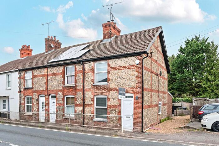 3 Bedroom End Of Terrace House For Sale In Salisbury Road, Shipton Bellinger, SP9