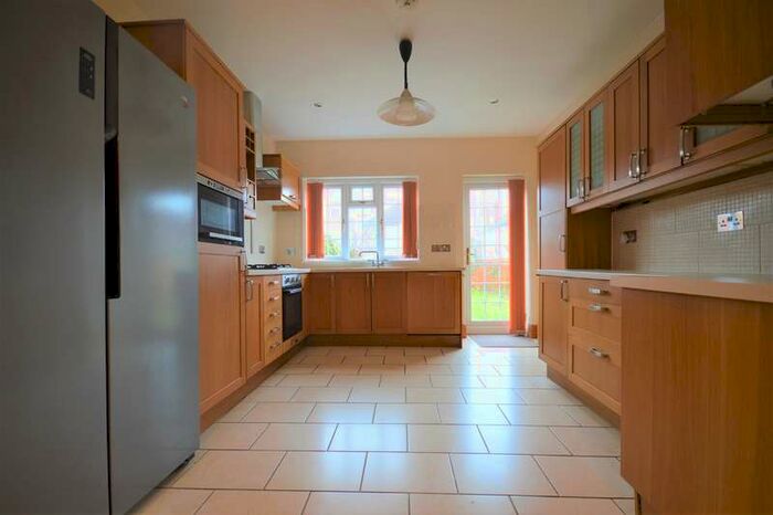 5 Bedroom Semi-Detached House To Rent In St. Agnes Road, Heath, Cardiff, CF14