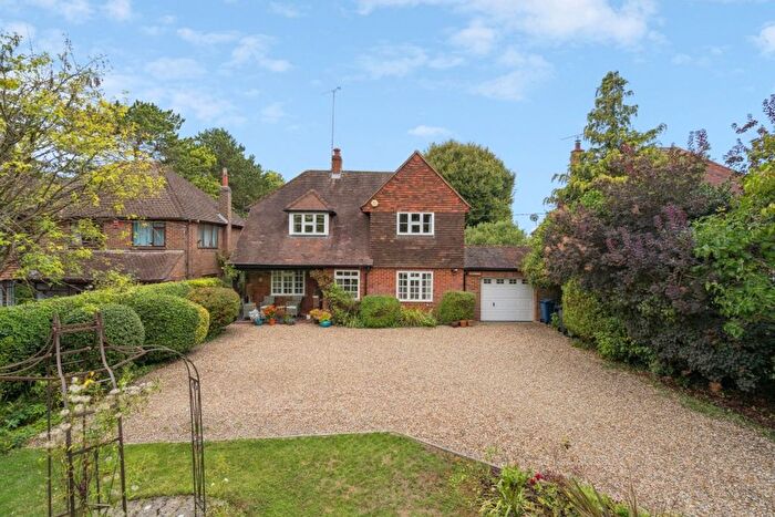 4 Bedroom Detached House For Sale In Aylesbury Road, Princes Risborough, HP27