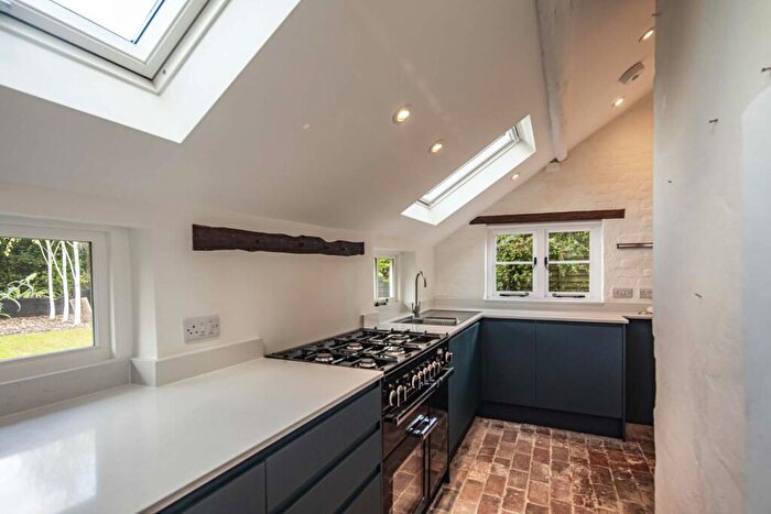 2 Bedroom Character Property To Rent In The Little Cottage, Goring On Thames, RG8