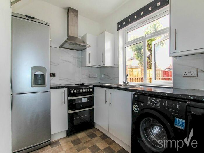 3 Bedroom Property To Rent In West Drayton Road, Uxbridge, Middlesex, UB8
