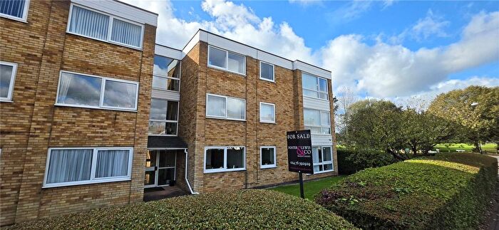 2 Bedroom Flat For Sale In Chiltern Houses, Eastern Green, Coventry, West Midlands, CV5