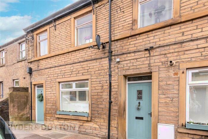 2 Bedroom Terraced House To Rent In Dunford Road, Holmfirth, West Yorkshire, HD9