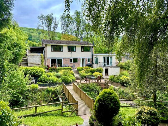 4 Bedroom Detached House For Sale In Brockweir, Chepstow, NP16