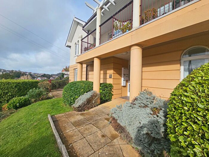 2 Bedroom Flat To Rent In Alta Vista Road, Paignton, TQ4